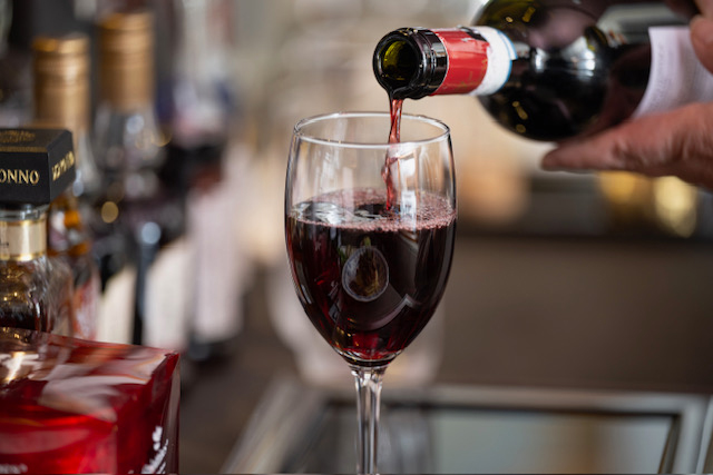 ワイングラス(赤)